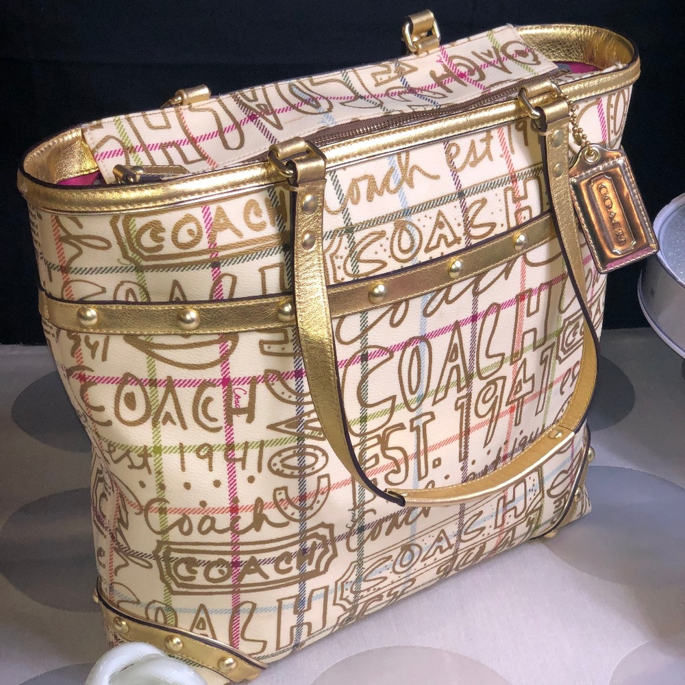 Authentic Coach Leather Poppy Graffiti XL Tote